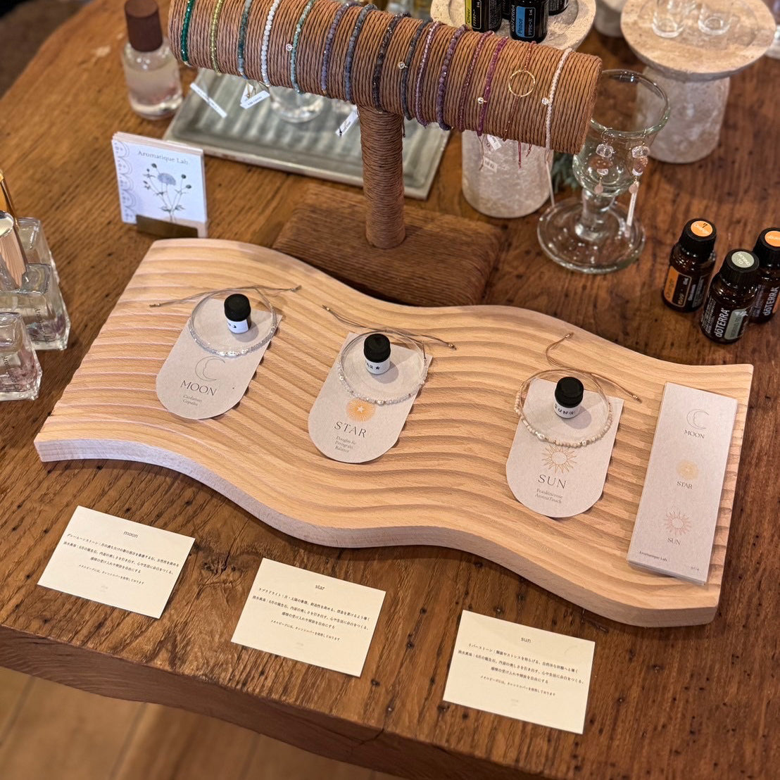 moon collaborated with Aromatique Lab.